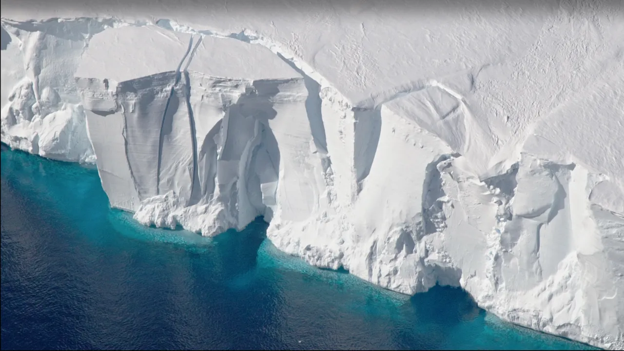 Image of the Getz ice shelf (NASA)